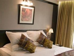 Sampoorna Hotel Мумбай Екстериор снимка
