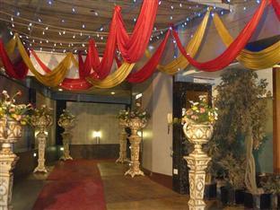 Sampoorna Hotel Мумбай Екстериор снимка