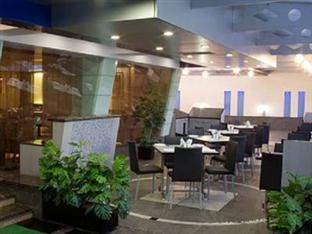 Sampoorna Hotel Мумбай Екстериор снимка